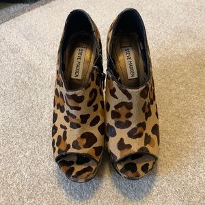 Steve Madden chunky heel booties- leopard print- size 6.5